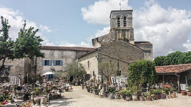 Le Vieux Prieure Bed & Breakfast Cresse Exterior photo