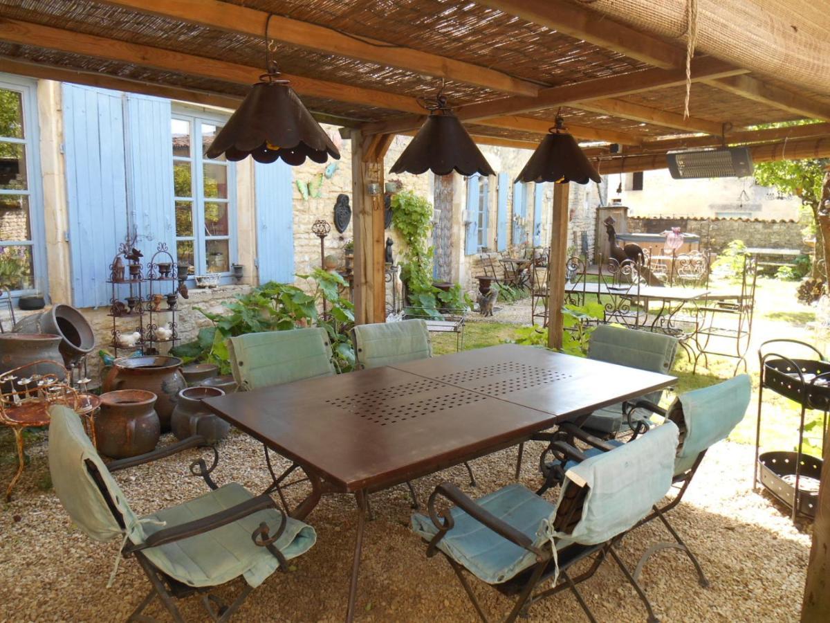 Le Vieux Prieure Bed & Breakfast Cresse Exterior photo